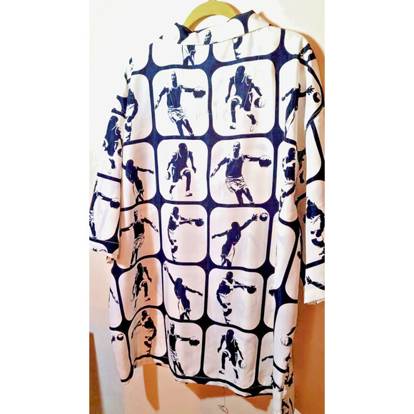 Sz 4XL Regal Wear Men's Comfort Wear Shirt Black & White Basketball Print Button - Picture 2 of 6